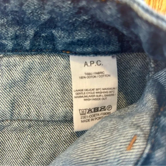 APC Seaside Jeans in Stonewashed Indigo, Size 31.